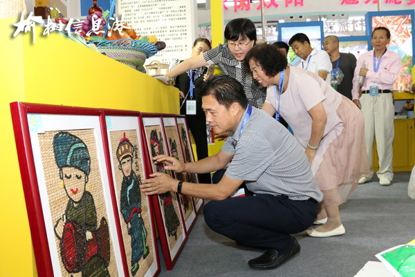 冯善国等市领导到农博会我市展区检查参展情况